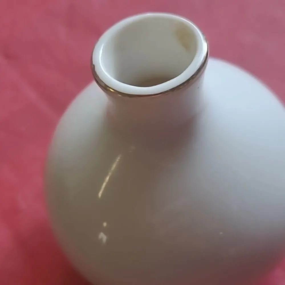 Vintage  Mini Bluebird Vase and Egg